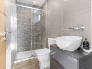 Photo 30- click for photo gallery